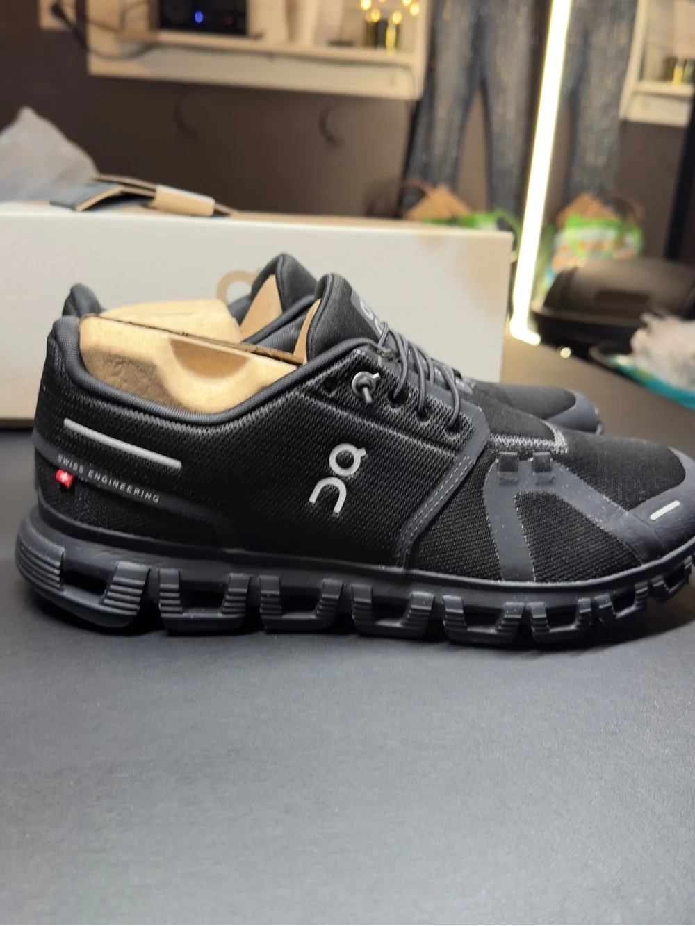 On Running mens/womens Cloudventure Waterproof Athletic Shoes - Black